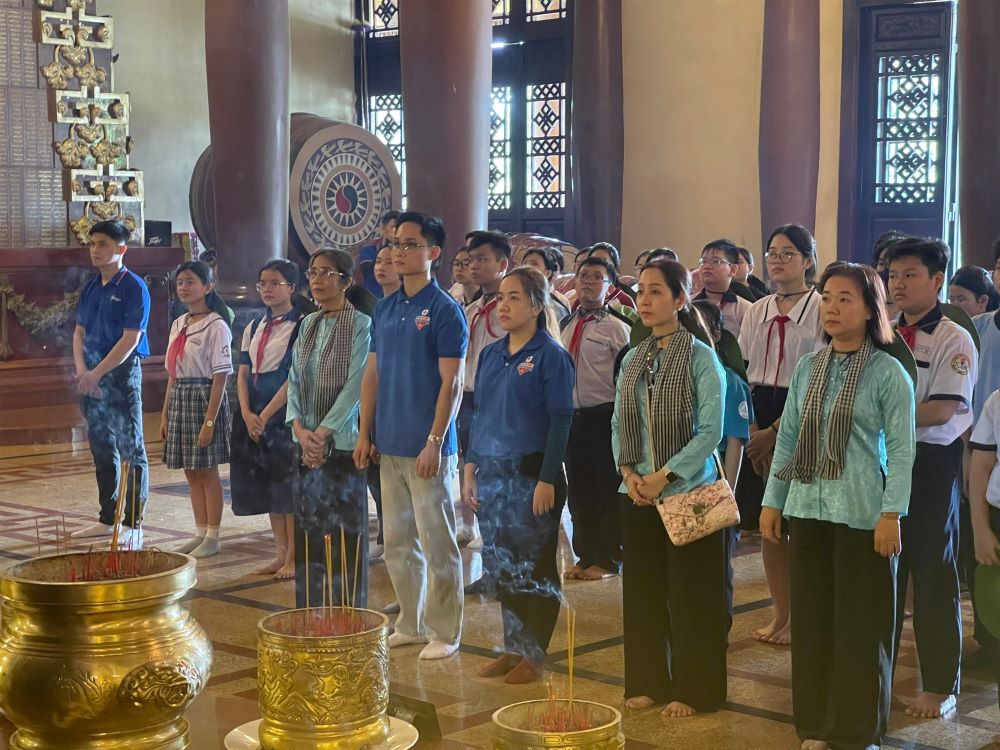 Sôi nổi hoạt động trại hè “Thiếu nhi EVNHCMC tiếp nối truyền thống Củ Chi anh hùng” năm 2024 3