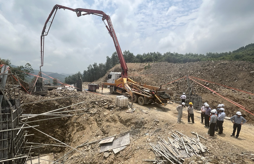 Tập trung nguồn lực cao nhất, khẩn trương hoàn thành các vị trí móng còn lại của Dự án đường dây 500kV mạch 3 2