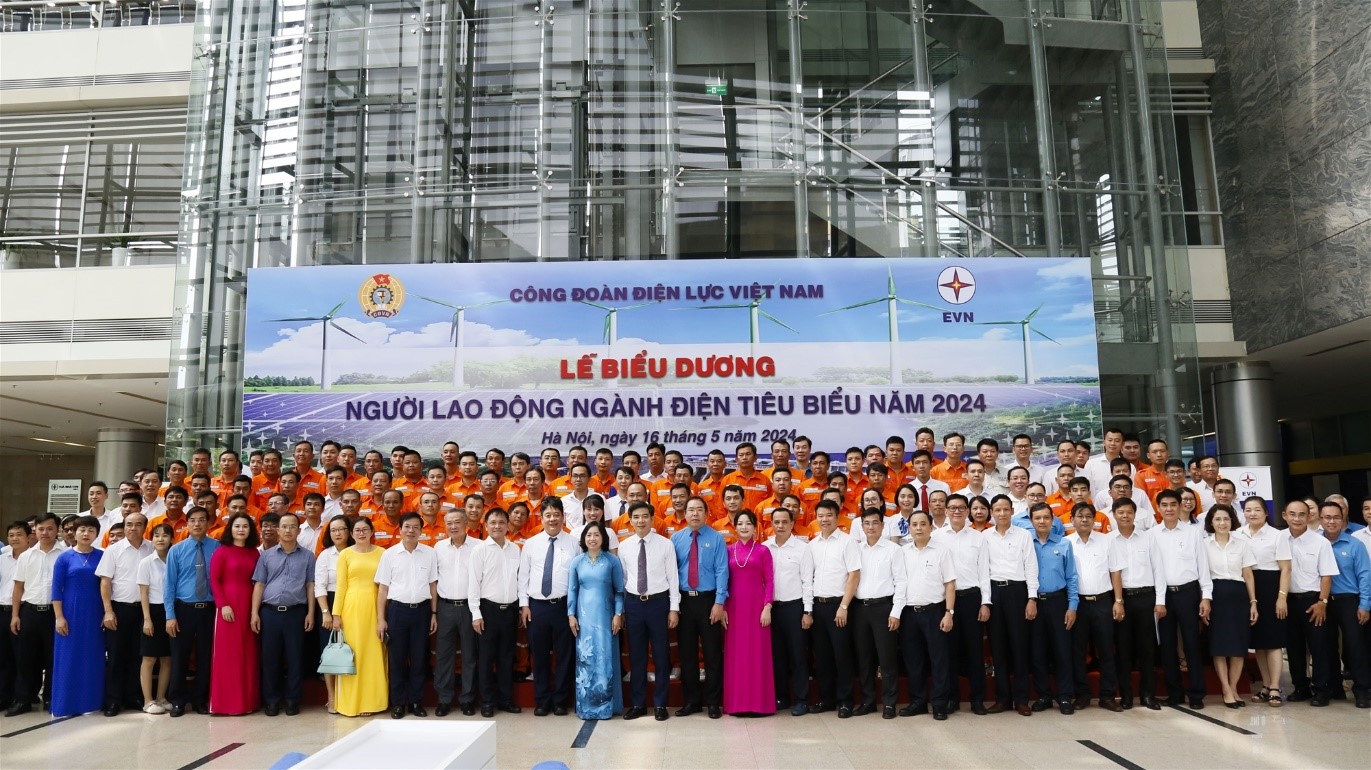 “THÁNG CÔNG NHÂN 2024” CÁC HOẠT ĐỘNG Ý NGHĨA CỦA CHUYÊN MÔN VÀ CÔNG ĐOÀN EVNNPC 2