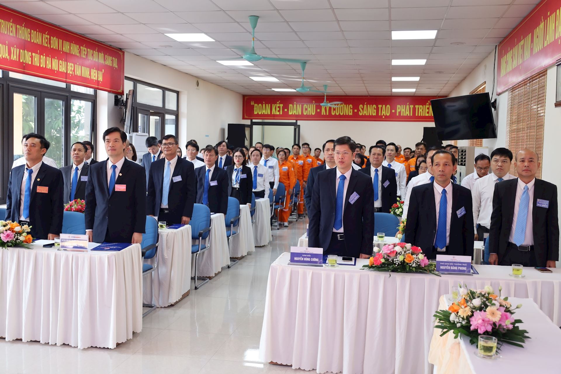 100% Công đoàn cơ sở trực thuộc EVNHANOI tổ chức thành công Đại hội Công đoàn cấp cơ sở hướng tới Đại hội Công đoàn Tổng công ty lần thứ XXVI, nhiệm kỳ 2025–2030 1