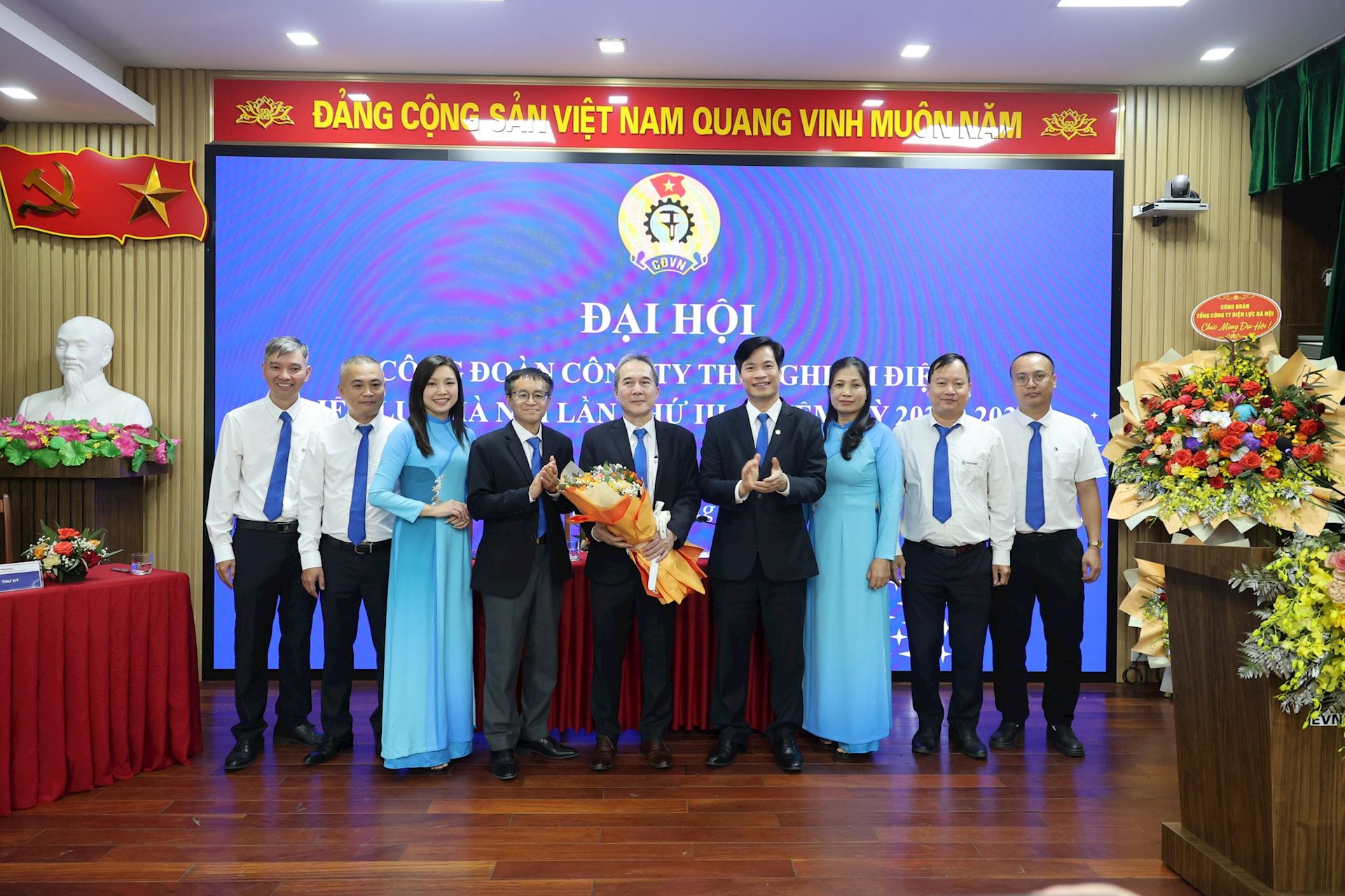 100% Công đoàn cơ sở trực thuộc EVNHANOI tổ chức thành công Đại hội Công đoàn cấp cơ sở hướng tới Đại hội Công đoàn Tổng công ty lần thứ XXVI, nhiệm kỳ 2025–2030