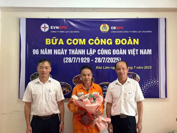 Bữa cơm Công đoàn – ấm áp tình đồng nghiệp nơi địa đầu Tổ quốc 3