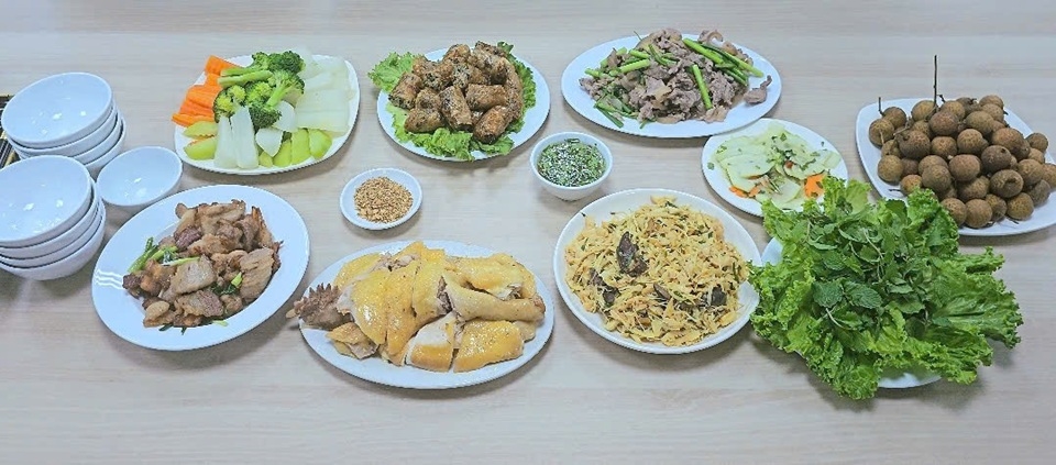 Bữa cơm Công đoàn - Ấm tình đồng nghiệp, gắn kết tập thể 2