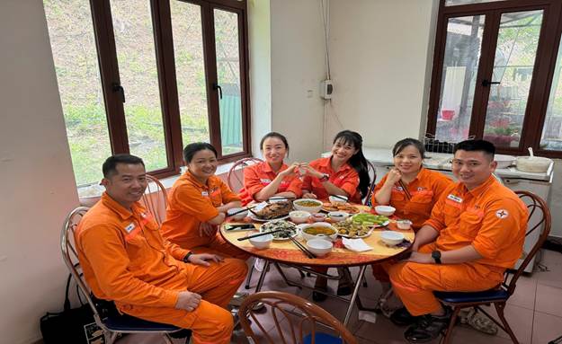 Bữa cơm Công đoàn – Gắn kết nghĩa tình CBCNV Công ty Thủy điện Sơn La 4