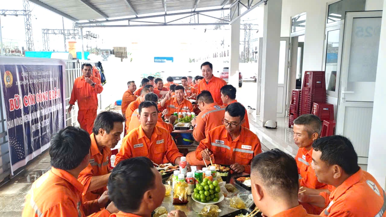Bữa cơm công đoàn – gắn kết tình đồng nghiệp 3