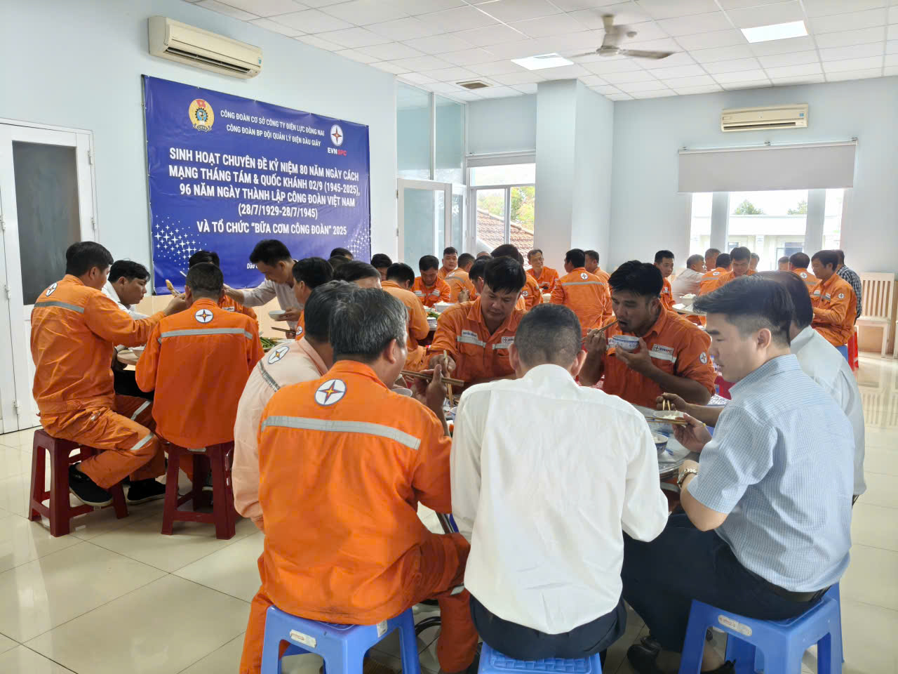 Bữa cơm Công đoàn – Gắn kết yêu thương, lan tỏa tinh thần chăm lo người lao động 11