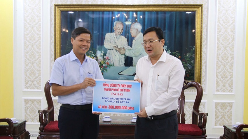 CBCNV EVNHCMC chung tay hỗ trợ đồng bào khắc phục hậu quả bão số 10