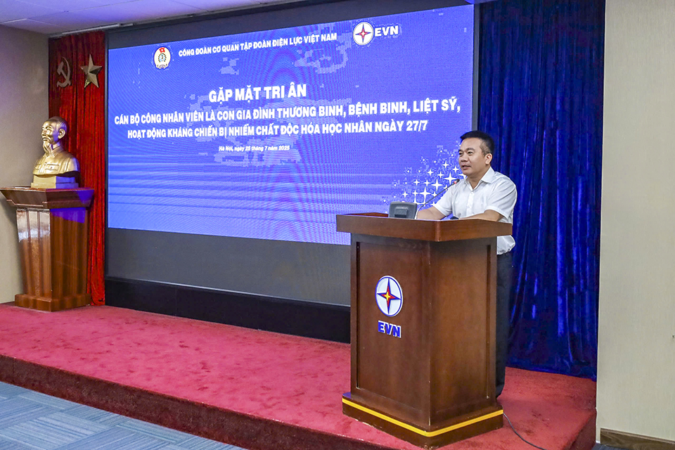 Công đoàn Cơ quan EVN tri ân cán bộ, người lao động là con em gia đình người có công với cách mạng nhân Kỷ niệm 78 năm ngày thương binh liệt sĩ 3
