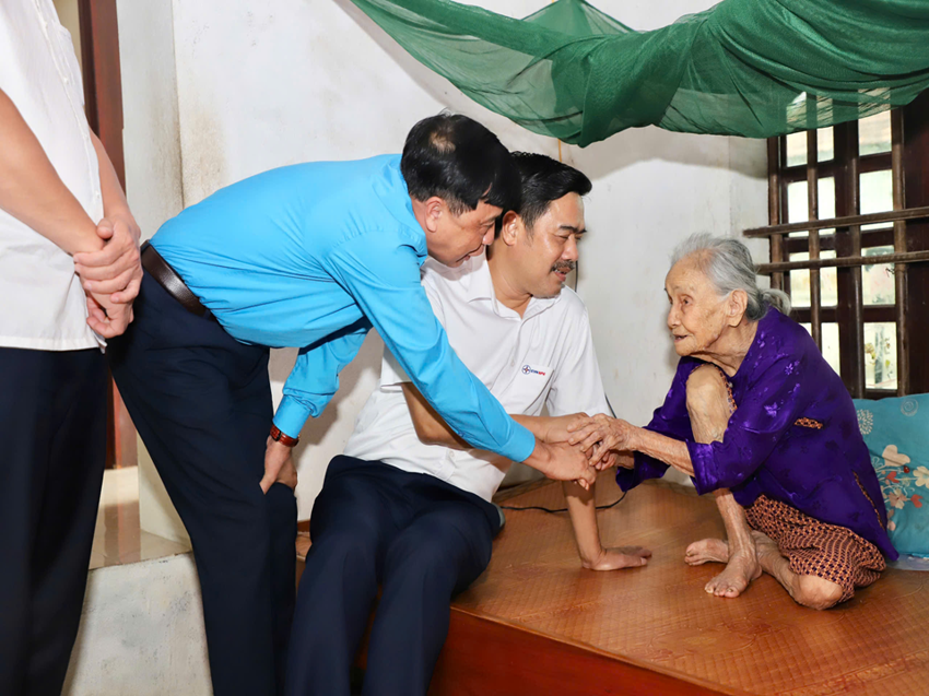 Công đoàn Công ty Điện lực Hà Tĩnh - điểm tựa của người lao động 3