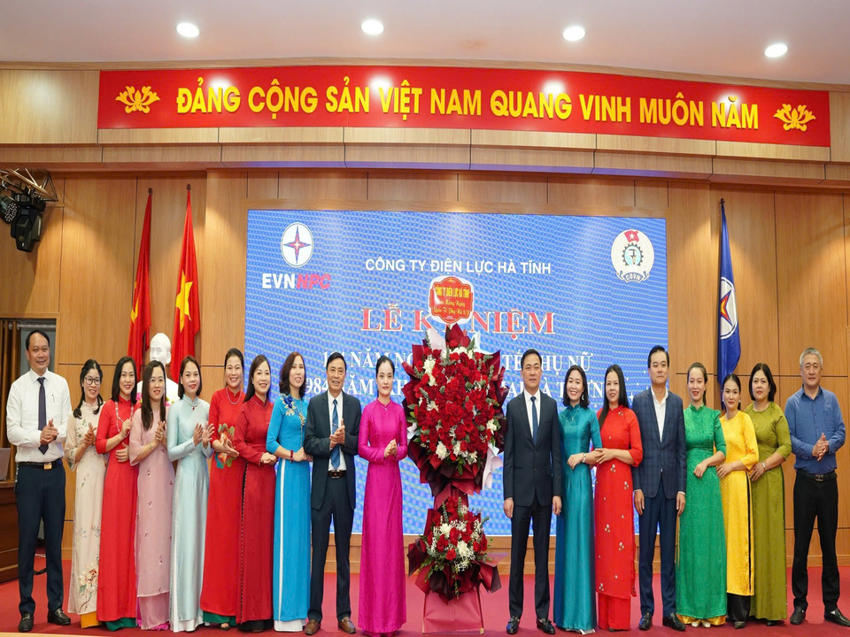 Công đoàn Công ty Điện lực Hà Tĩnh - điểm tựa của người lao động 7