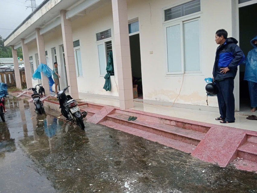 Công đoàn Công ty Truyền tải điện 2: Tình người sau bão lũ 1