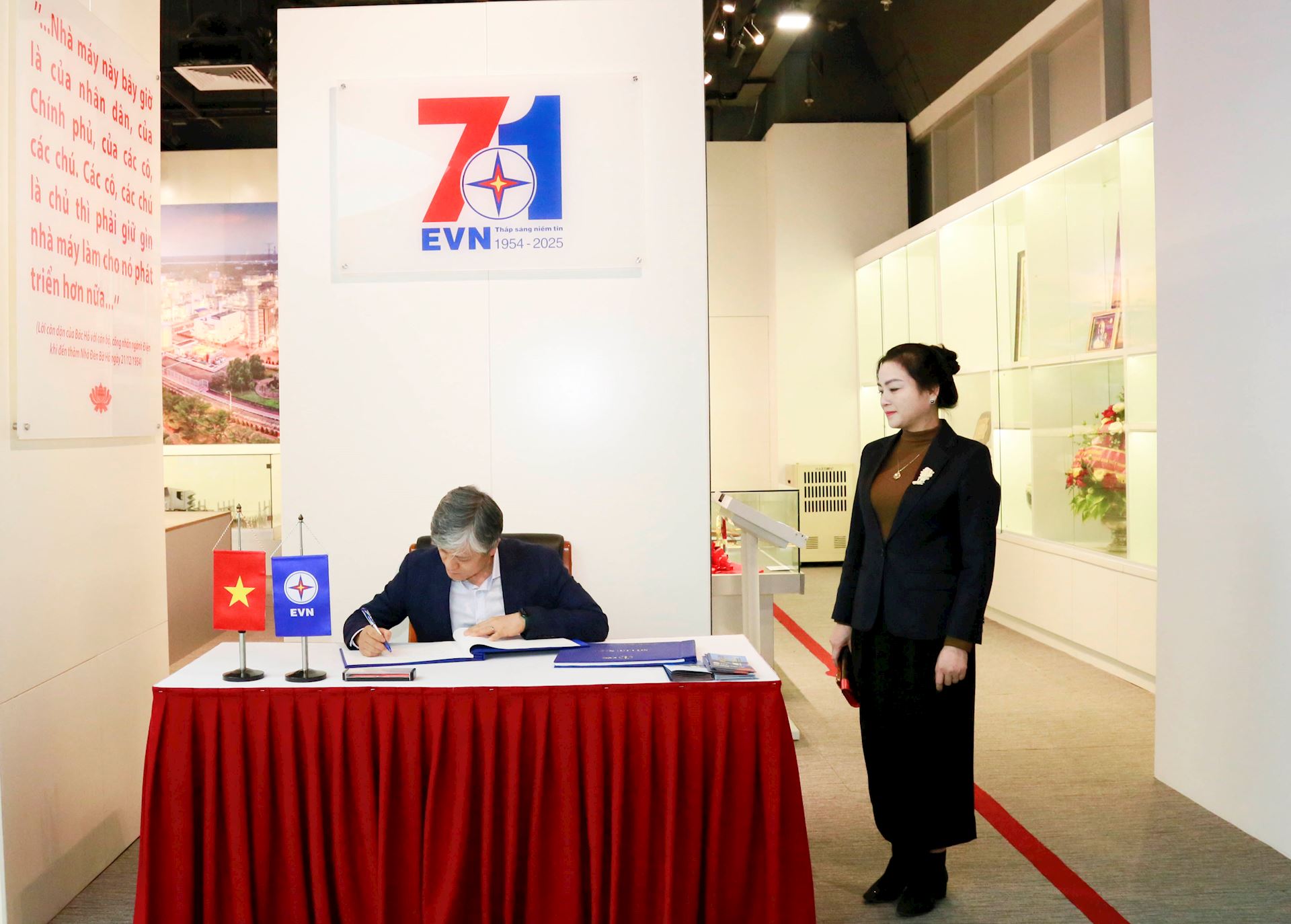 Công đoàn Điện lực Việt Nam đón và làm việc vơi Công đoàn Điện lực Hàn Quốc  5