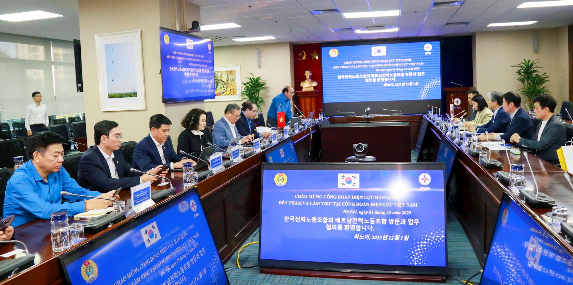 Công đoàn Điện lực Việt Nam đón và làm việc vơi Công đoàn Điện lực Hàn Quốc  7