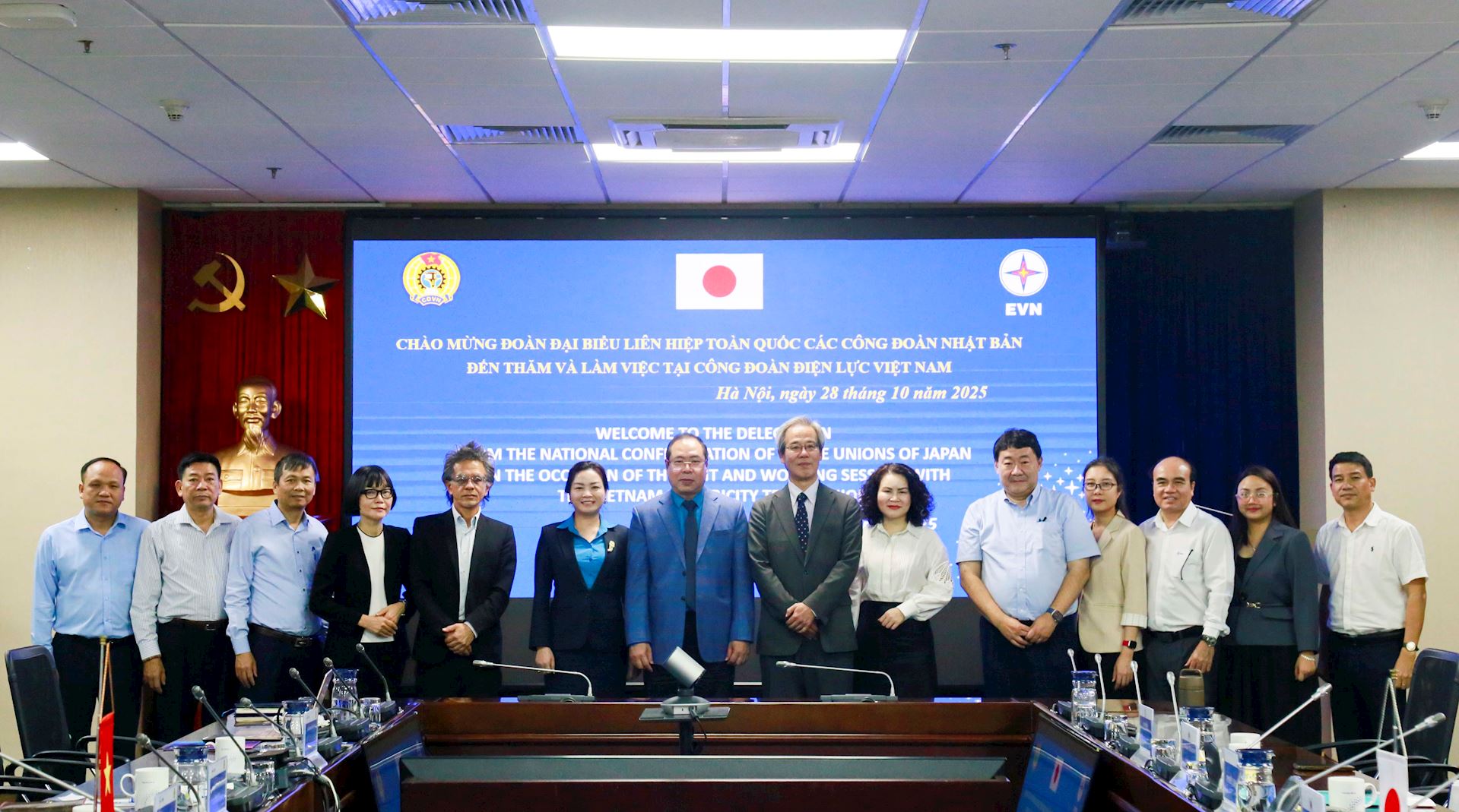 Công đoàn Điện lực Việt Nam làm việc với Đoàn Đại biểu Liên hiệp toàn quốc các Công đoàn Nhật Bản (ZENROREN) 3