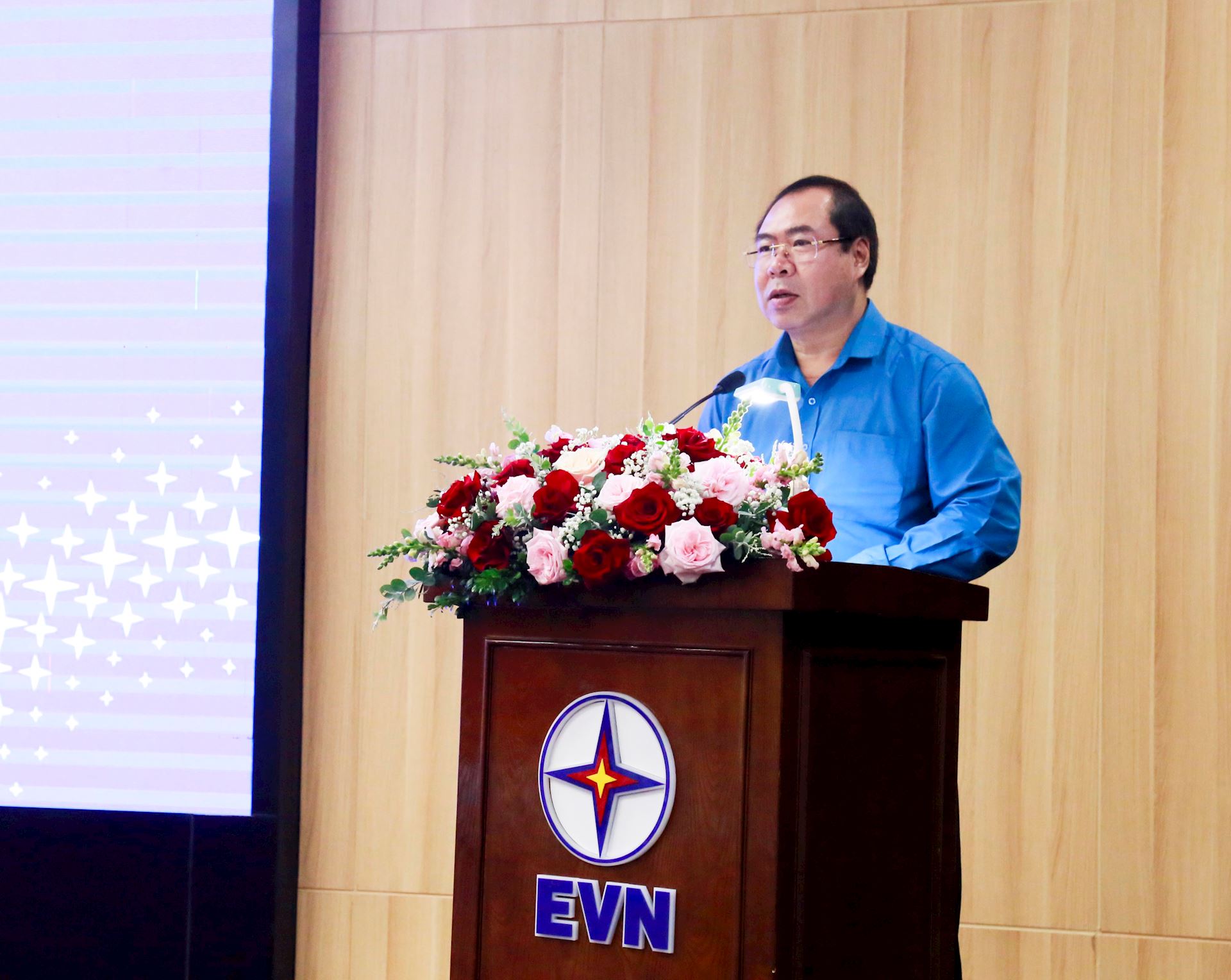 Công đoàn Điện lực Việt Nam sơ kết công tác 6 tháng đầu năm 2025 3
