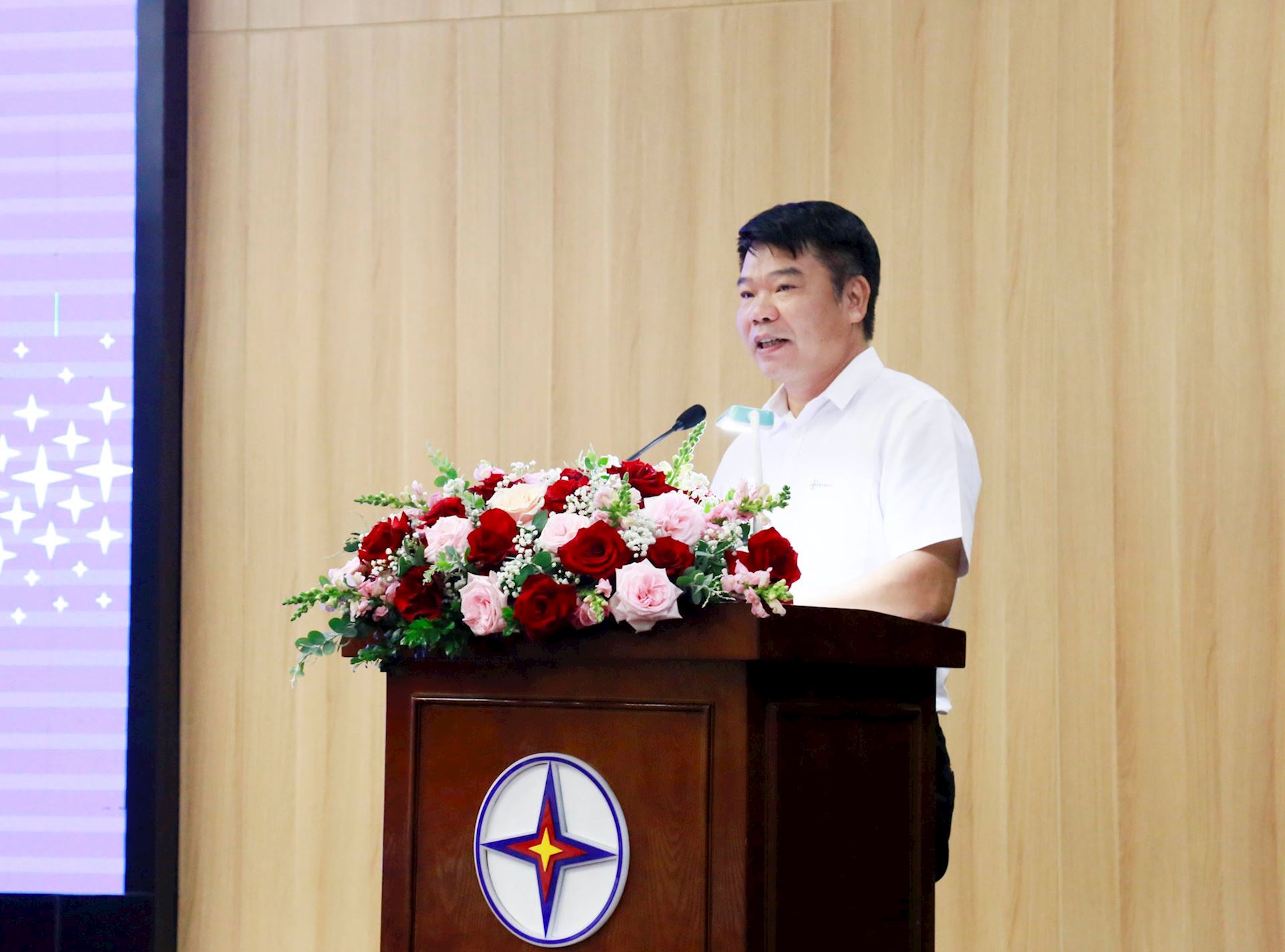 Công đoàn Điện lực Việt Nam sơ kết công tác 6 tháng đầu năm 2025