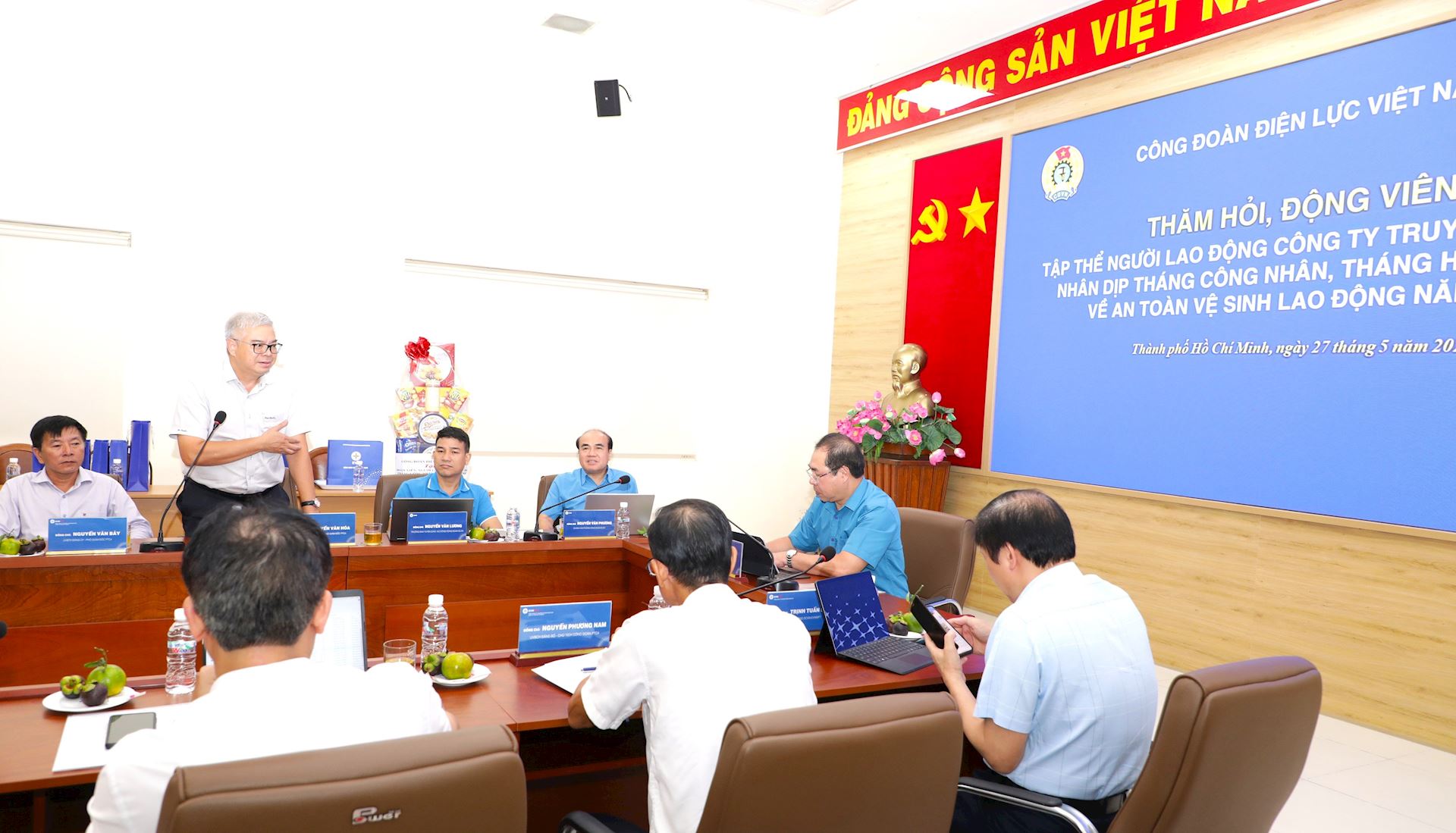 Công đoàn Điện lực Việt Nam thăm hỏi Công ty Truyền tải điện 4 nhân Tháng Công nhân và Tháng hành động ATVSLĐ năm 2025 1