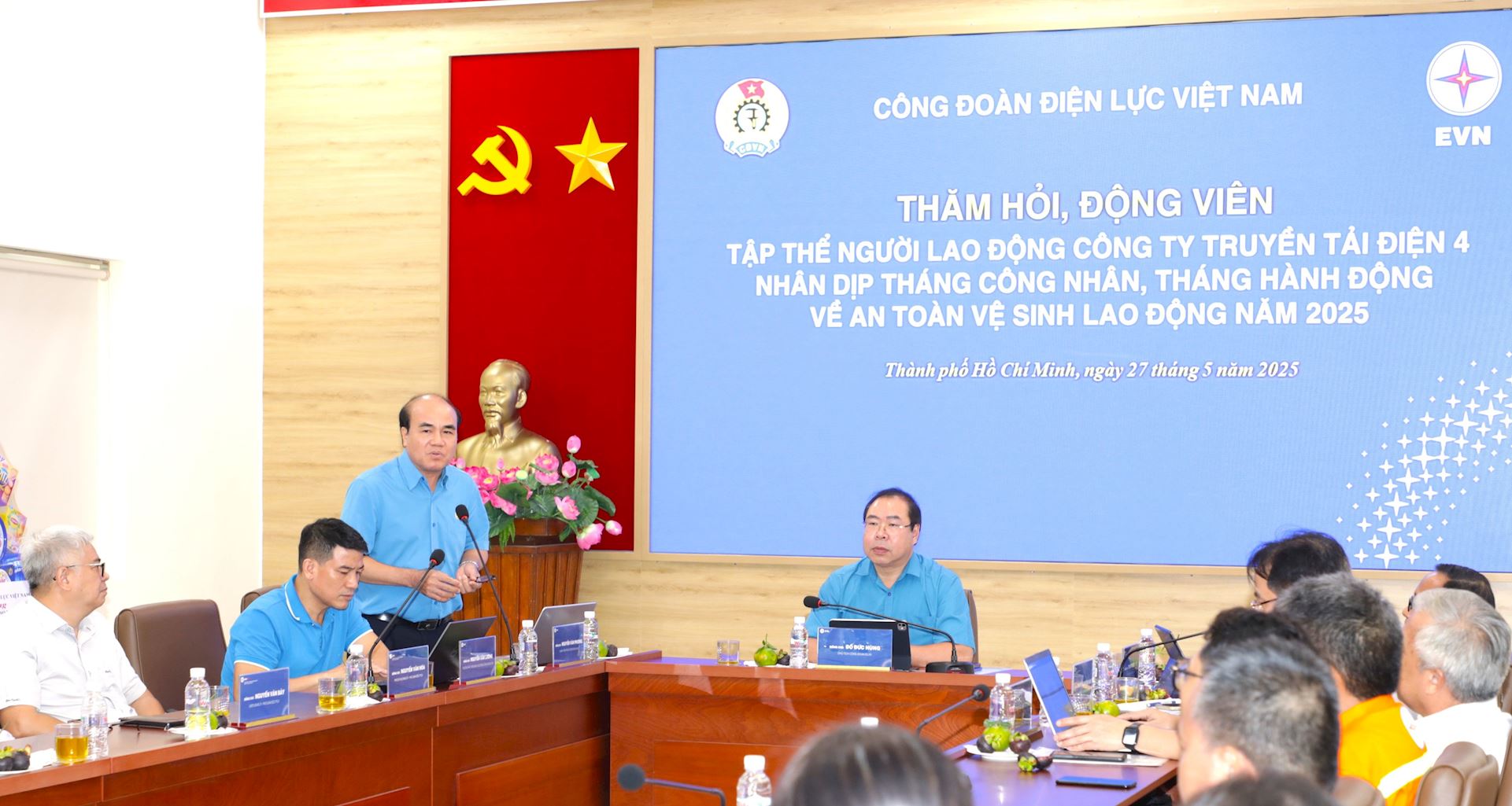 Công đoàn Điện lực Việt Nam thăm hỏi Công ty Truyền tải điện 4 nhân Tháng Công nhân và Tháng hành động ATVSLĐ năm 2025 3