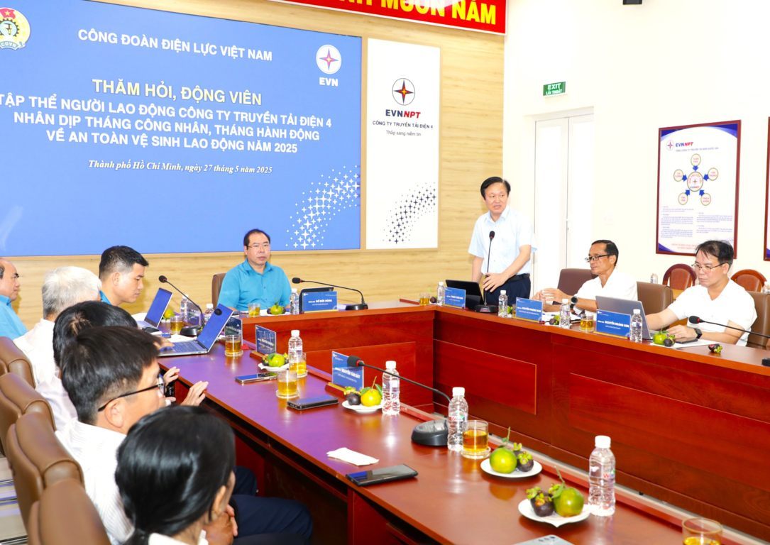 Công đoàn Điện lực Việt Nam thăm hỏi Công ty Truyền tải điện 4 nhân Tháng Công nhân và Tháng hành động ATVSLĐ năm 2025 6