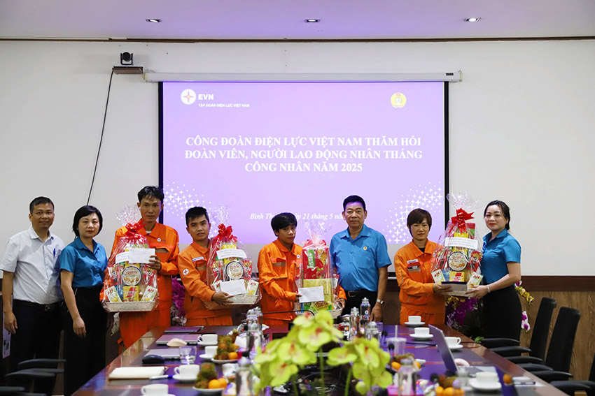 Công đoàn Điện lực Việt Nam thăm hỏi người lao động Nhà máy Nhiệt điện Vĩnh Tân 4 nhân Tháng Công nhân năm 2025 2