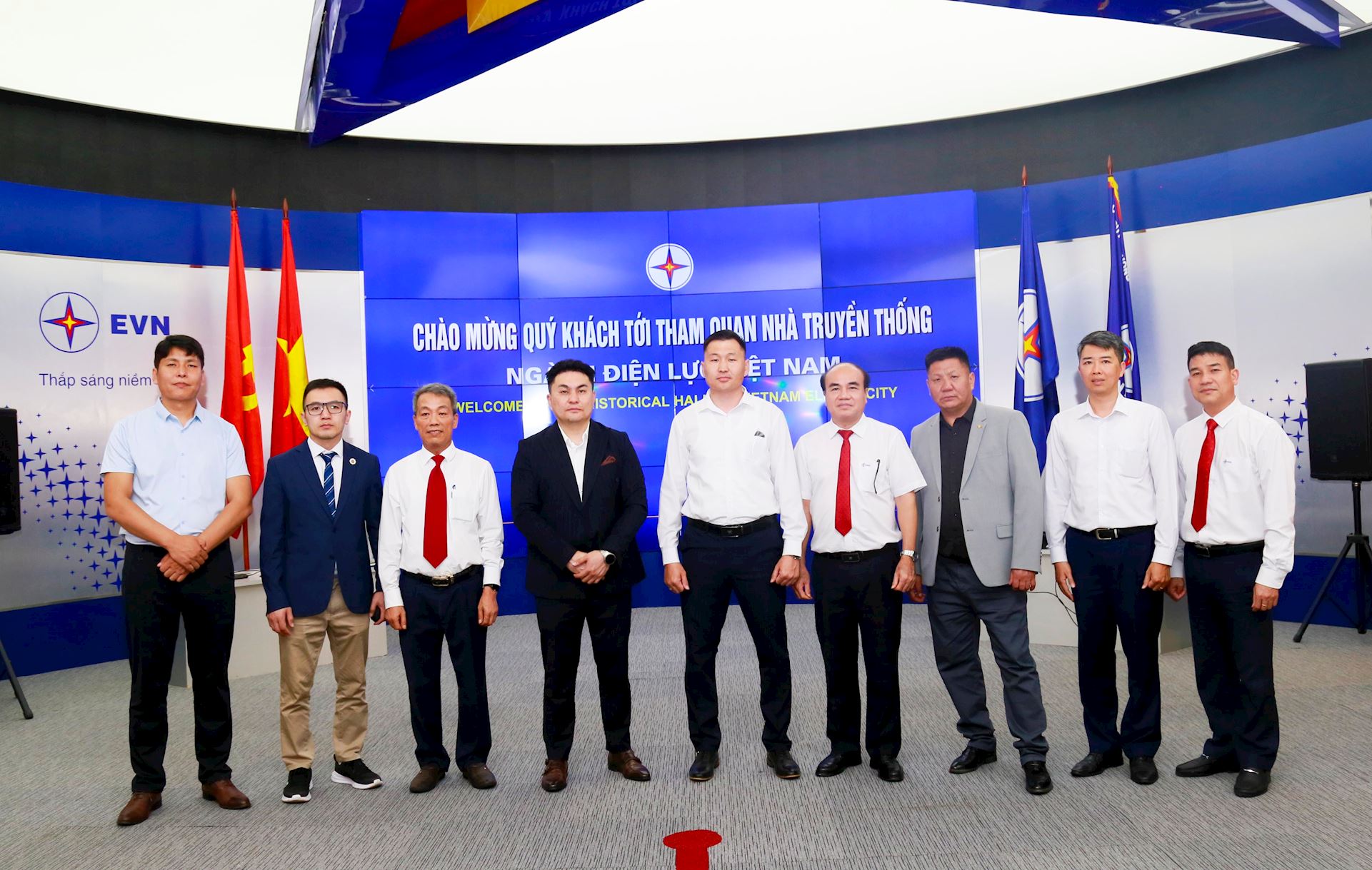 Công đoàn ĐLVN: Đón tiếp và làm việc với đoàn đại biểu Công đoàn Năng lượng, Địa chất và Khai thác mỏ Mông Cổ 2