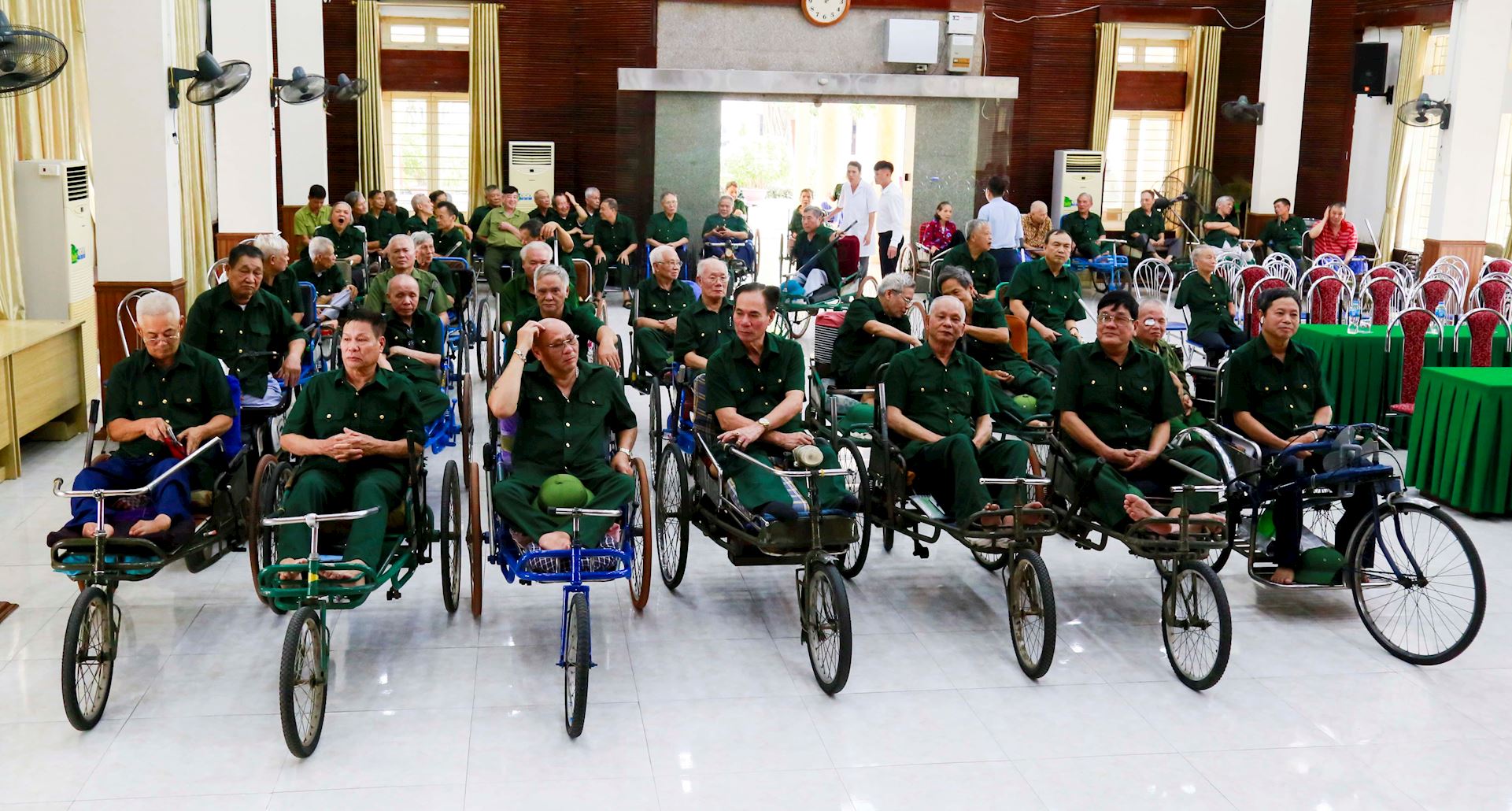 Công đoàn ĐLVN thăm hỏi, tặng quà các Trung tâm điều dưỡng Thương binh nhân ngày 27/7 5
