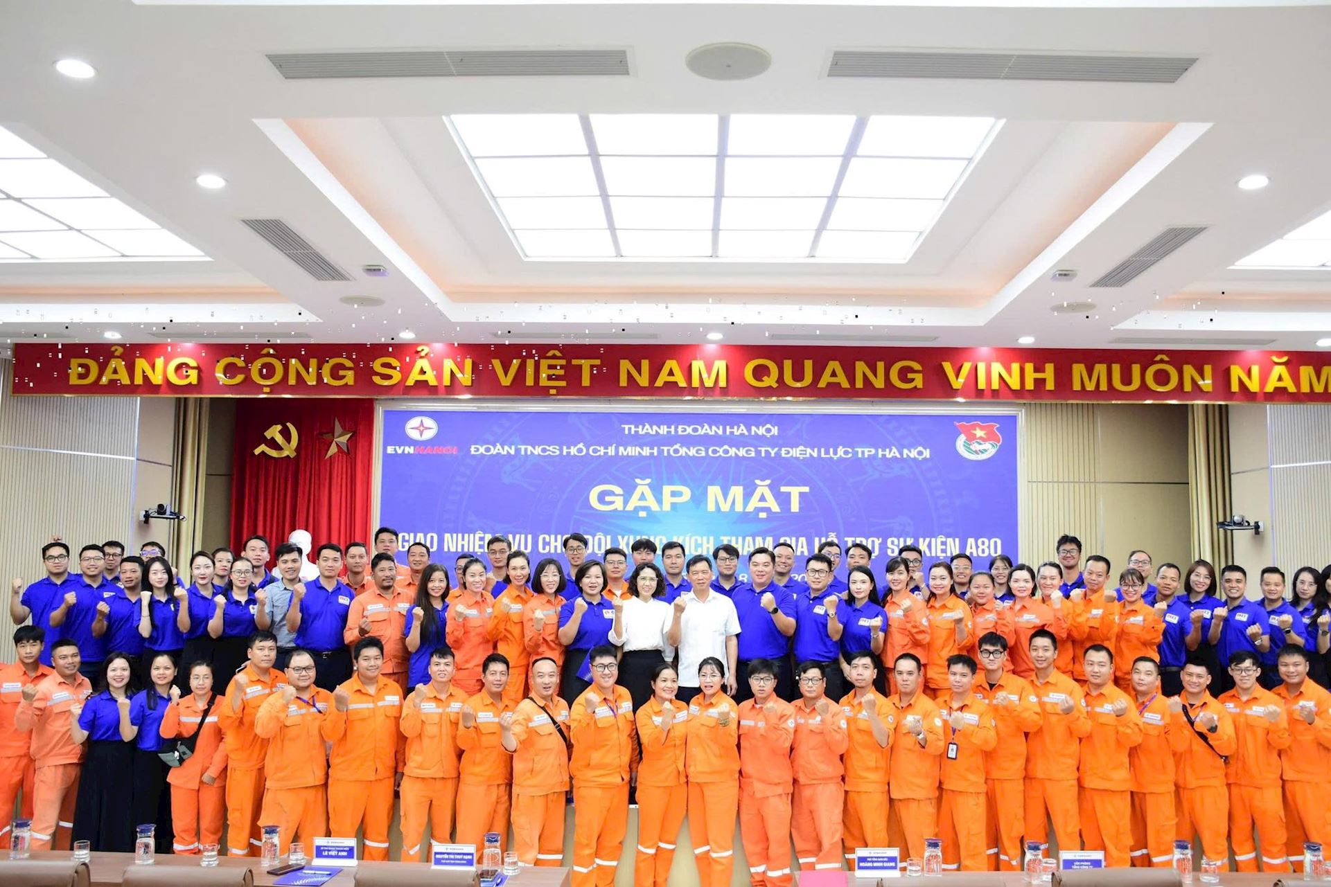 Công đoàn EVNHANOI đồng hành cùng chuyên môn đảm bảo điện cho Đại lễ A80 2