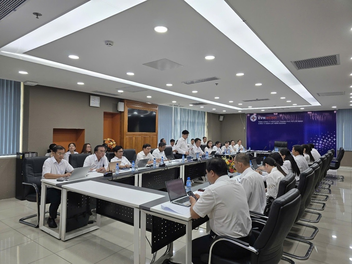 Công đoàn EVNHCMC làm việc với PC Bình Dương: Thấu hiểu tâm tư người lao động, củng cố tổ chức Công đoàn cơ sở 1