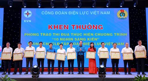 Công đoàn EVNNPT: Bứt phá bằng ba phong trào lớn - Kiến tạo nền tảng phát triển con người và chuyển đổi số 2
