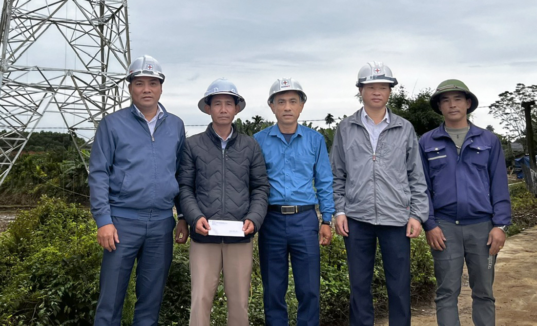 Công đoàn EVNNPT động viên người lao động thi công Dự án được Tổng LĐLĐ Việt Nam phát động thi đua 1