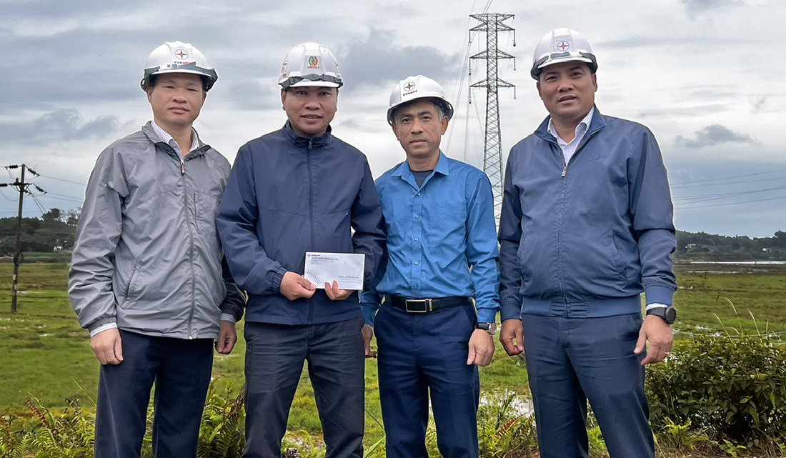 Công đoàn EVNNPT động viên người lao động thi công Dự án được Tổng LĐLĐ Việt Nam phát động thi đua 2