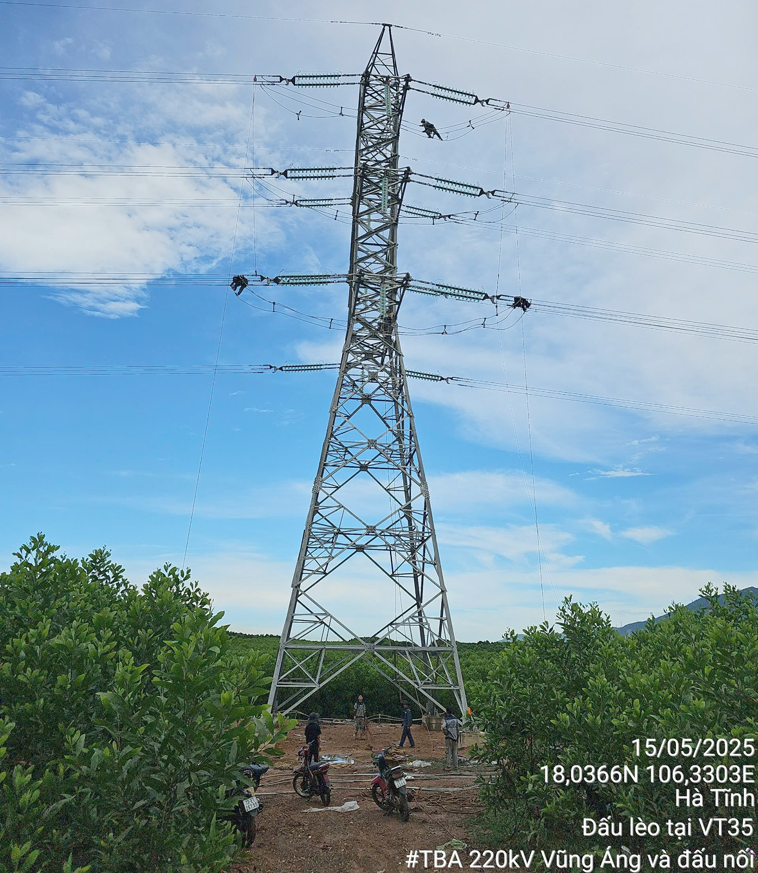 Công đoàn EVNNPT động viên người lao động thi công Dự án Trạm biến áp 220kV Vũng Áng và đấu nối 2
