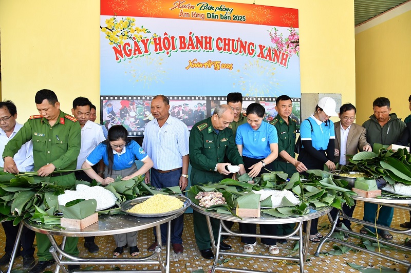 Công đoàn PC Đắk Lắk: Đồng hành cùng chương trình “Xuân biên giới ấm lòng dân bản” 1