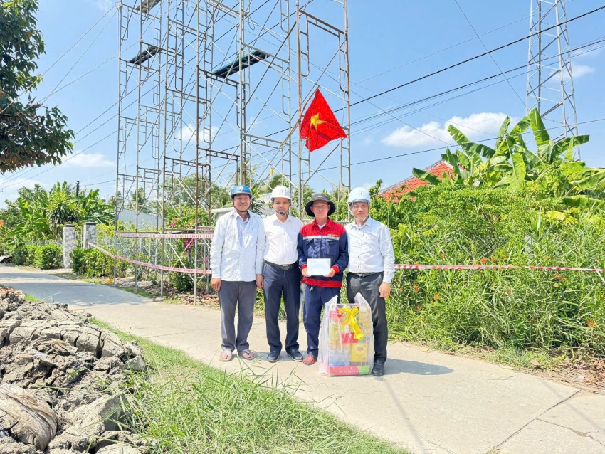 Công đoàn Tổng công ty Điện lực miền Nam đồng hành cùng chuyên môn, thi đua hoàn thành đóng điện các công trình trọng điểm. 6