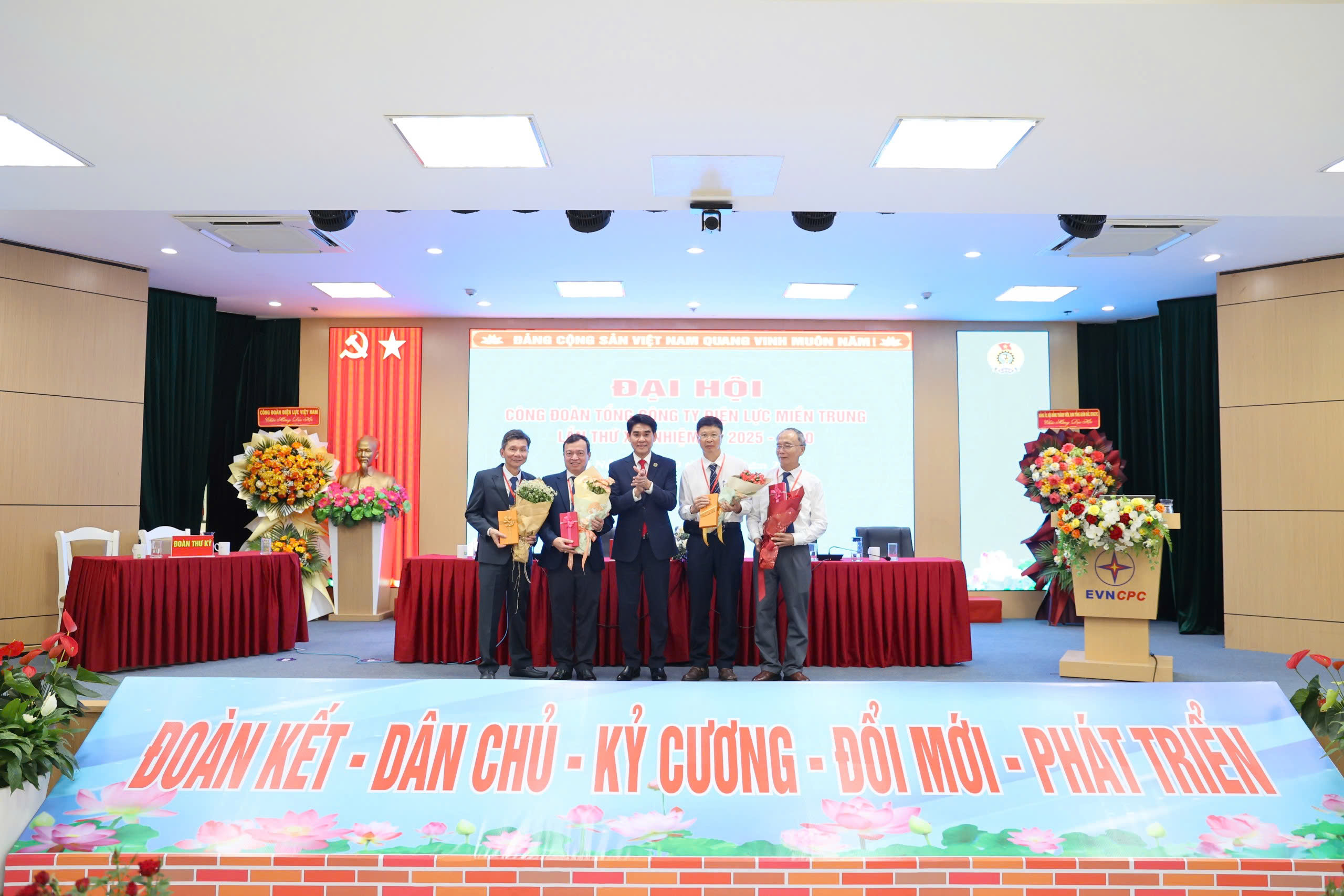 Công đoàn Tổng công ty Điện lực miền Trung tổ chức thành công Đại hội lần thứ XII, nhiệm kỳ 2025 – 2030 7