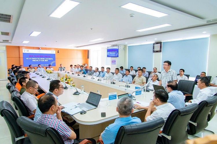 Công ty Điện lực Huế với các hoạt động hưởng ứng Tháng hành động về  An toàn vệ sinh lao động và Tháng công nhân 3