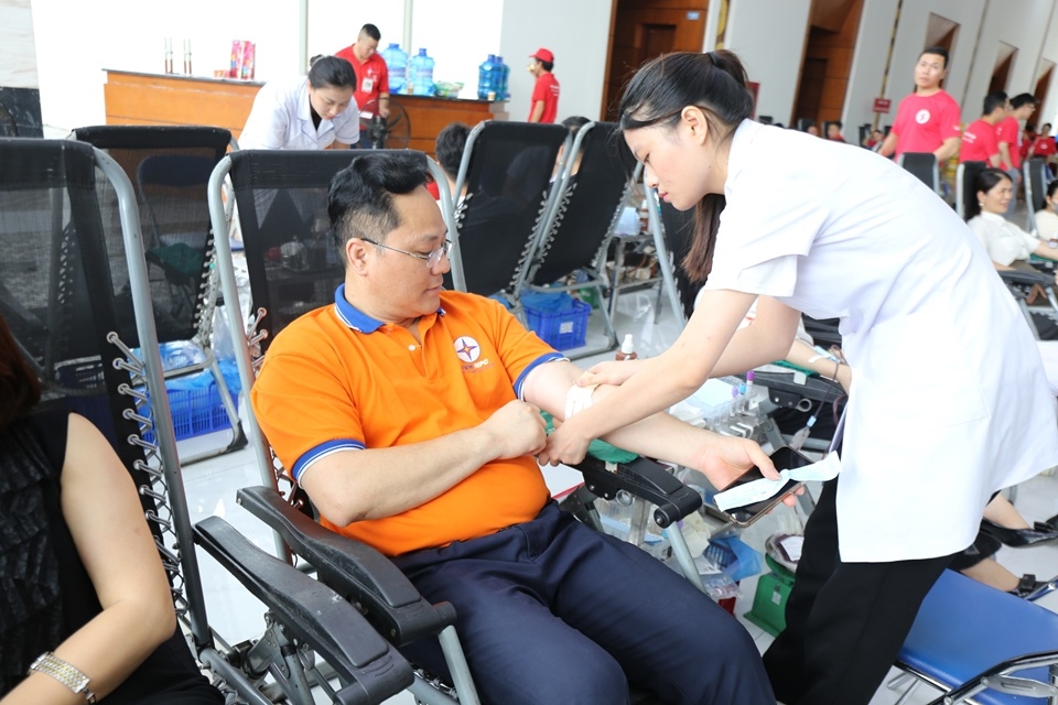 Công ty Điện lực Lào Cai – điểm sáng phong trào hiến máu vùng cao: Từ Hành trình Đỏ đến Tuần lễ hồng EVN lần thứ XI 1