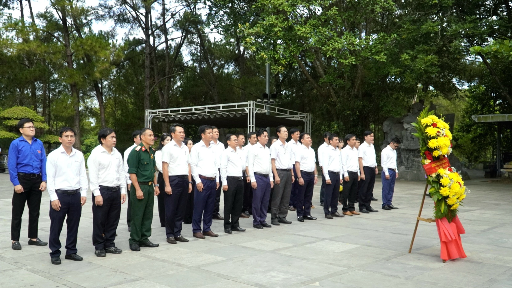 Công ty Điện lực Quảng Trị tri ân các anh hùng liệt sỹ
