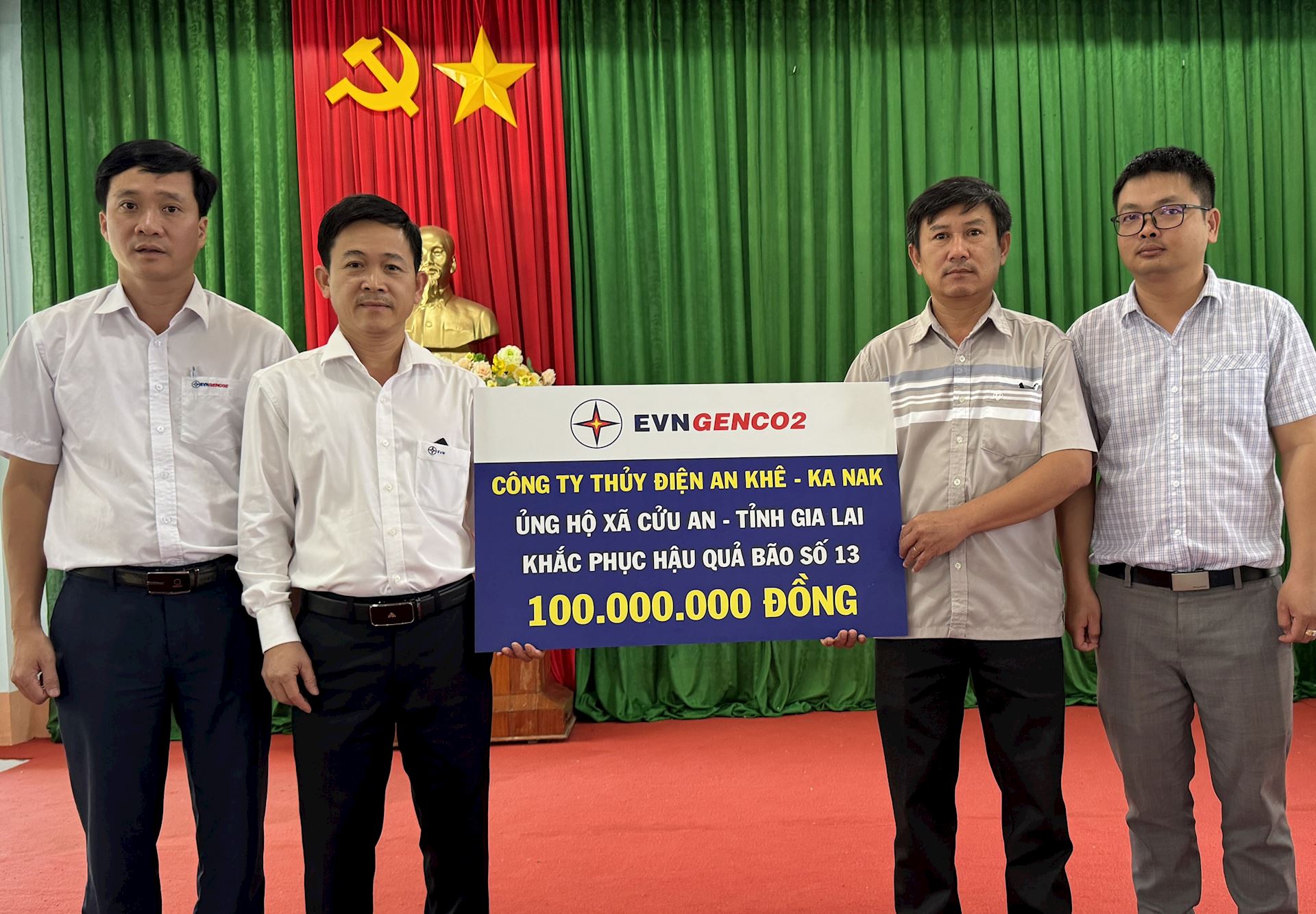 Công ty Thủy điện An Khê – Ka Nak ủng hộ hơn 500 triệu đồng giúp người dân Gia Lai vượt qua khó khăn sau bão số 13 4