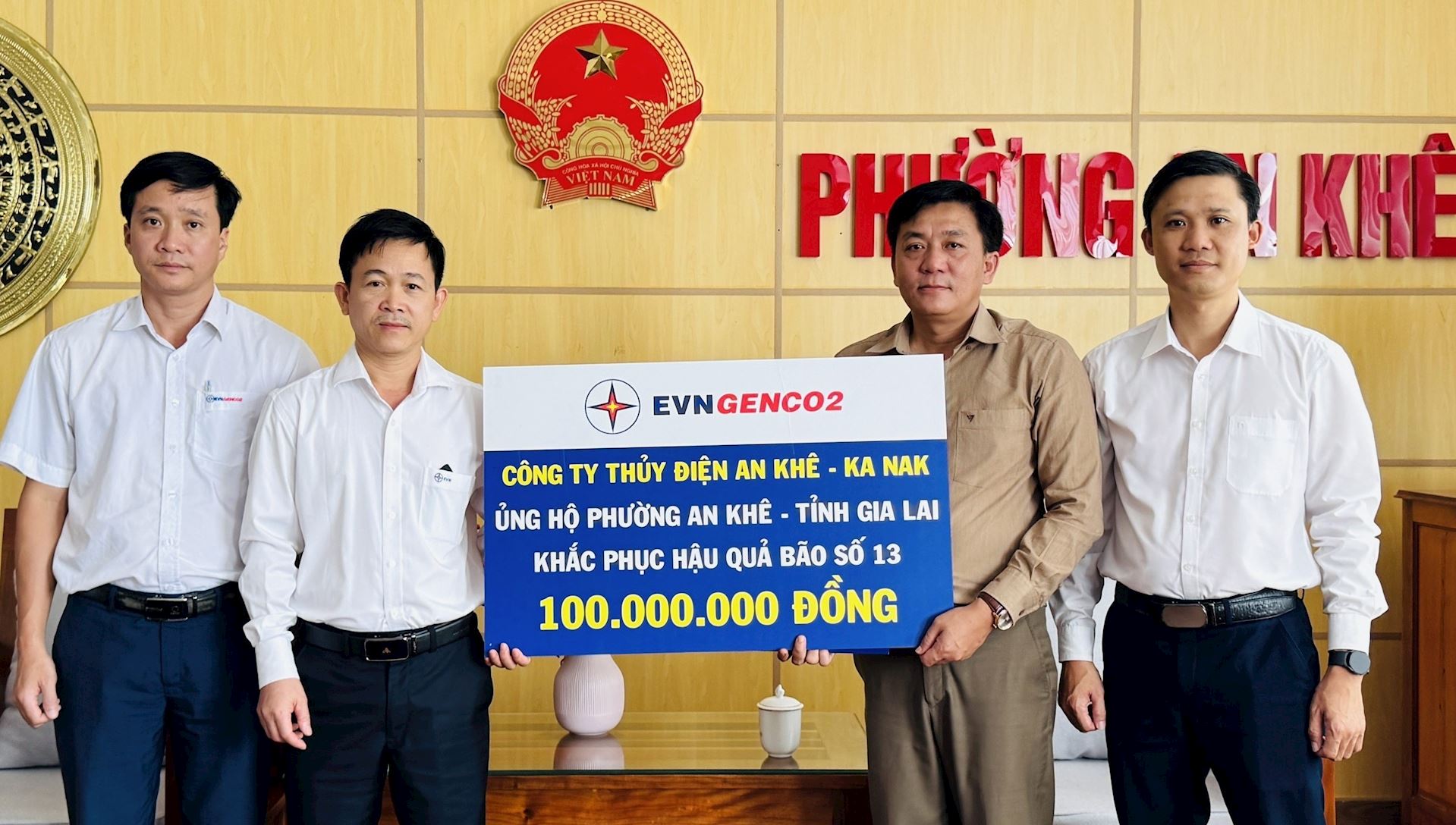 Công ty Thủy điện An Khê – Ka Nak ủng hộ hơn 500 triệu đồng giúp người dân Gia Lai vượt qua khó khăn sau bão số 13