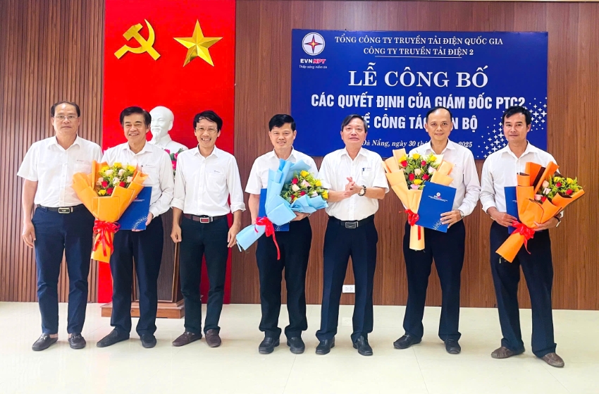 CÔNG TY TRUYỀN TẢI ĐIỆN 2 HOÀN THÀNH TINH GỌN TỔ CHỨC VÀ BỔ NHIỆM CÁN BỘ. 2