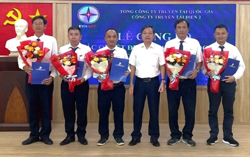 CÔNG TY TRUYỀN TẢI ĐIỆN 2 HOÀN THÀNH TINH GỌN TỔ CHỨC VÀ BỔ NHIỆM CÁN BỘ. 3