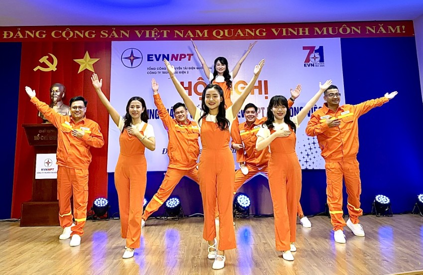 CÔNG TY TRUYỀN TẢI ĐIỆN 2 TỔ CHỨC NGÀY HỘI VĂN HÓA NĂM 2025. 2