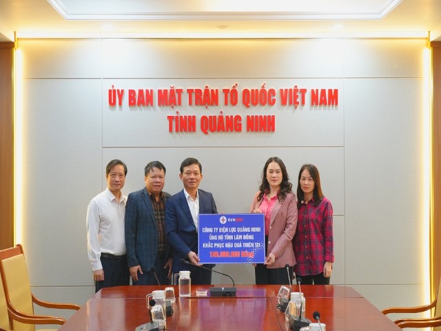 CTĐL Quảng Ninh trao tặng 100 triệu đồng hỗ trợ tỉnh Lâm Đồng khắc phục hậu quả do mưa lũ 