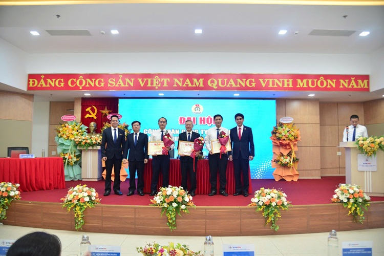 Đại hội Công đoàn Công ty Điện lực Huế lần thứ XIII – Phát huy truyền thống đoàn kết, đổi mới và phát triển 9