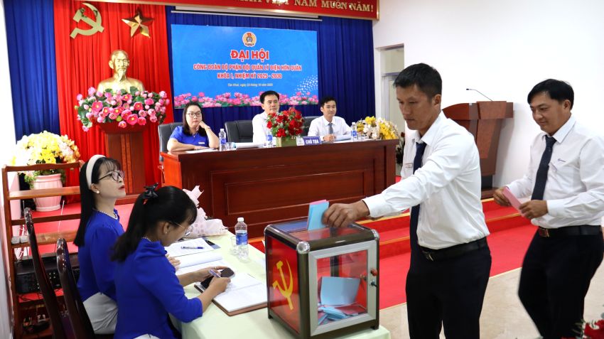 ĐẠI HỘI CÔNG ĐOÀN ĐIỆN LỰC ĐỒNG NAI: DẤU MỐC MỚI TRÊN HÀNH TRÌNH ĐỒNG HÀNH CÙNG NGƯỜI LAO ĐỘNG 9