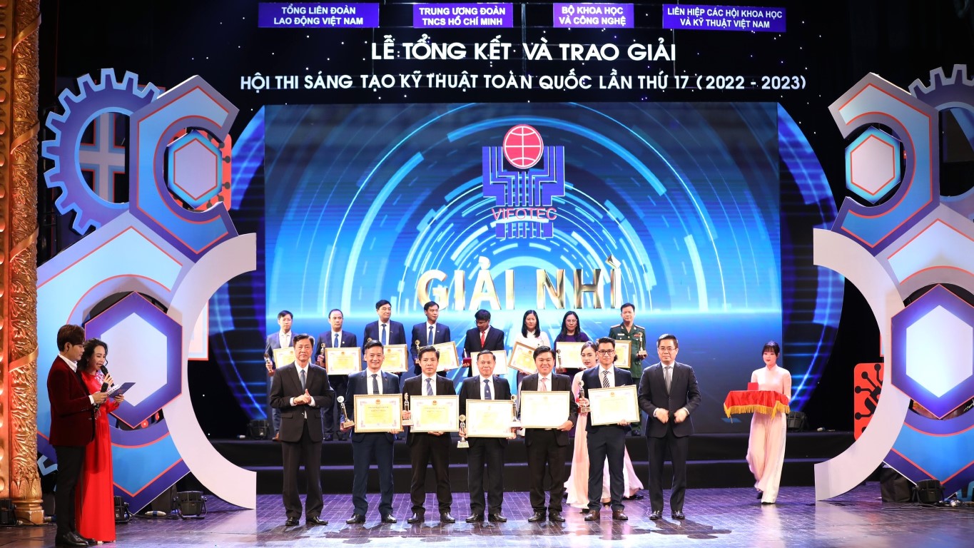 Đảng bộ Công ty Điện lực Quảng Trị: Vững bước chuyển mình, Kiến tạo Doanh nghiệp Số