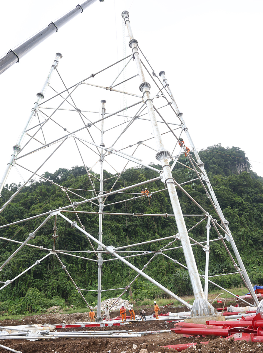 Đảng ủy, Công đoàn EVNNPT động viên lực lượng hỗ trợ thi công Dự án đường dây 500kV Lào Cai – Vĩnh Yên 3