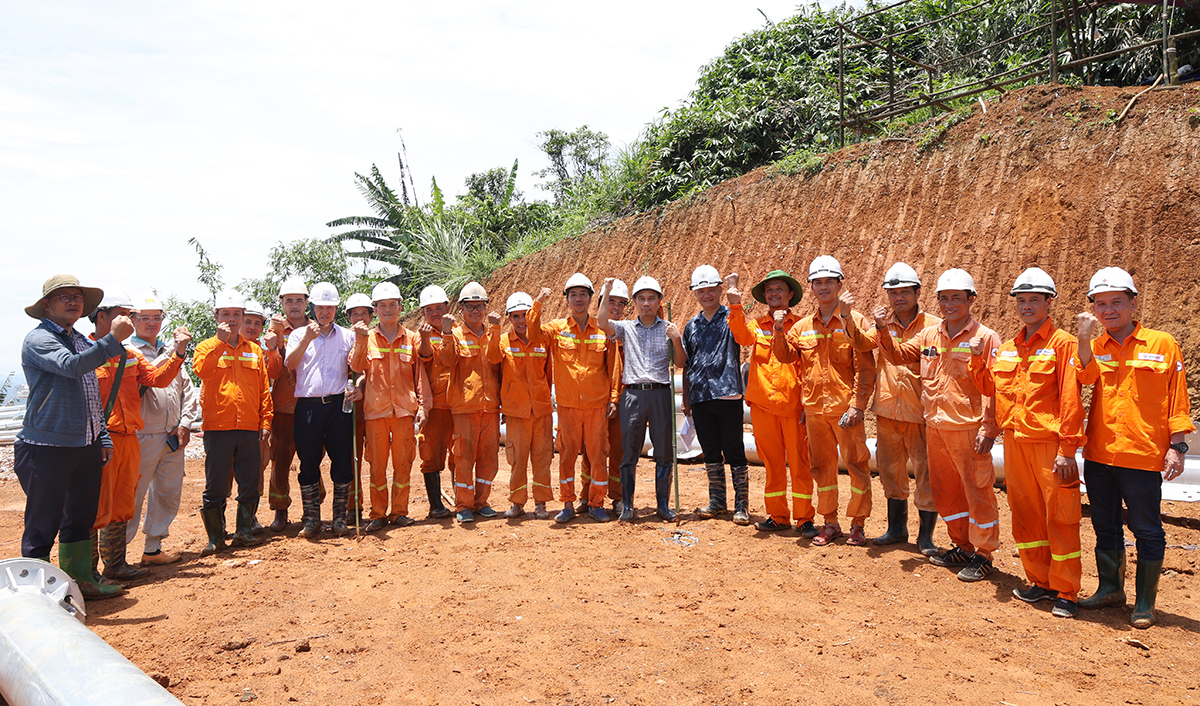 Đảng ủy, Công đoàn EVNNPT động viên lực lượng hỗ trợ thi công Dự án đường dây 500kV Lào Cai – Vĩnh Yên