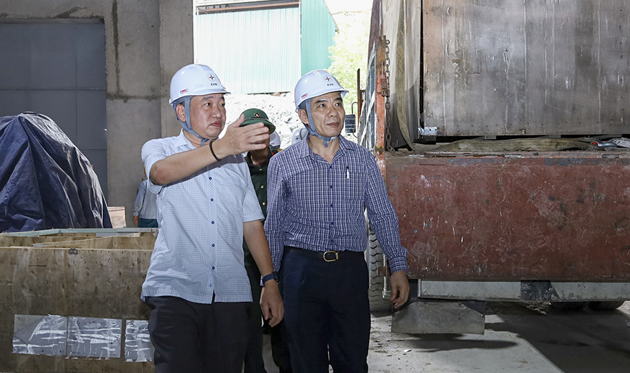 Đảng ủy EVN kiểm tra thực tế tại dự án đầu tư xây dựng trọng điểm Nhà máy Thủy điện Hòa Bình mở rộng 2